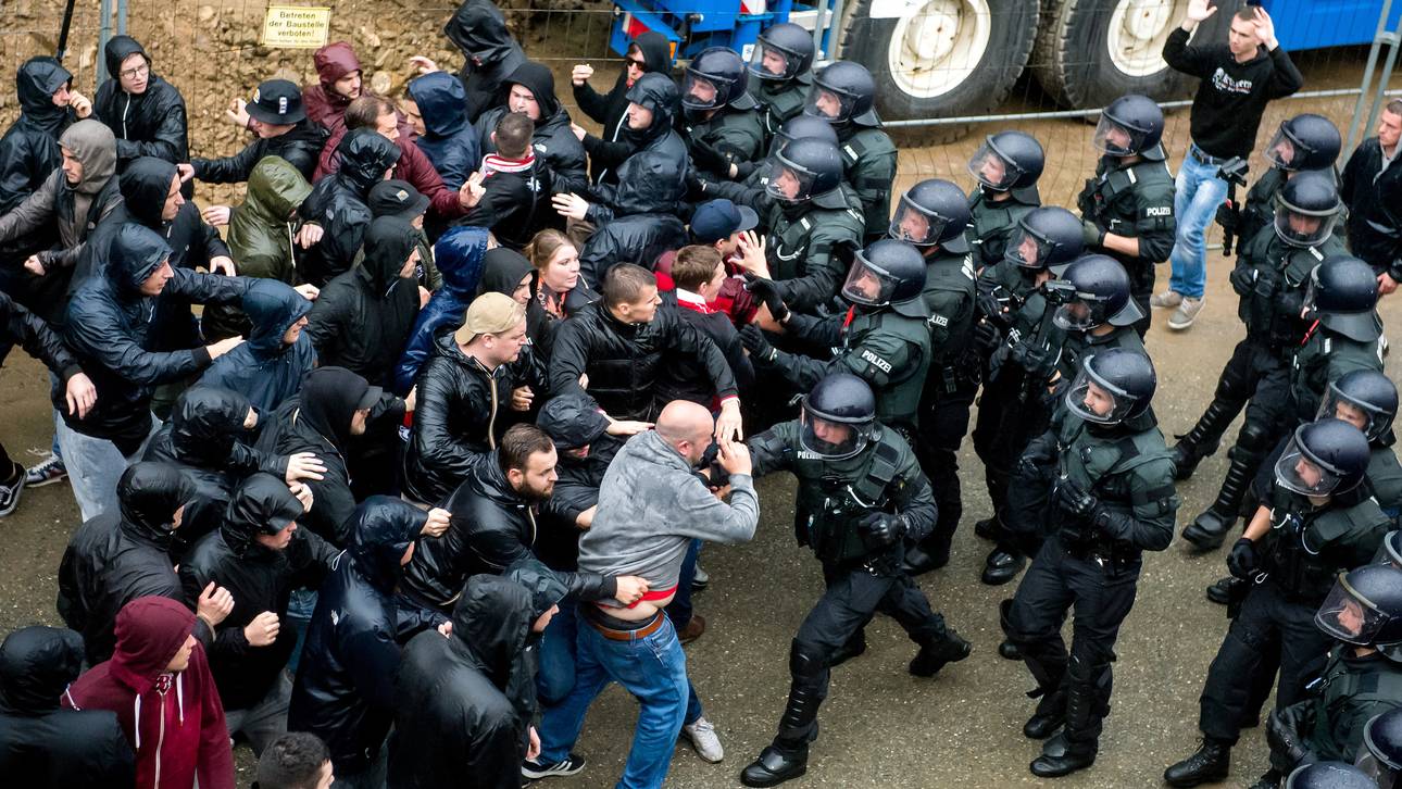 FCK-Fans attackieren eigenes Team