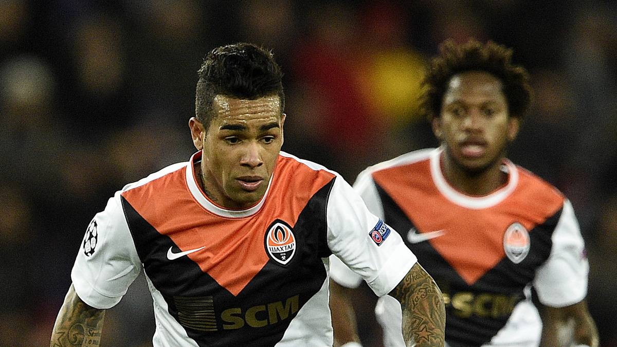 ALEX TEIXEIRA (Schachtjor Donezk): Der Samba-Knipser will in die Premier League wechseln, allerdings haben die Ukrainer ein 35-Millionen-Euro-Angebot des FC Liverpool zunächst abgelehnt. SPORT1-Prognose: Nur wenn die Reds ihr Angebot noch erhöhen, bekommt Klopp seinen Wunschspieler