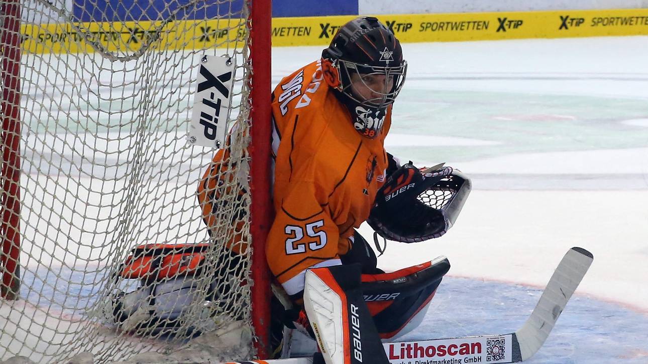 Wolfsburg bindet Keeper Vogl