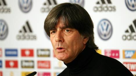 Bundestrainer Löw kritisiert zu vollen Terminkalender 