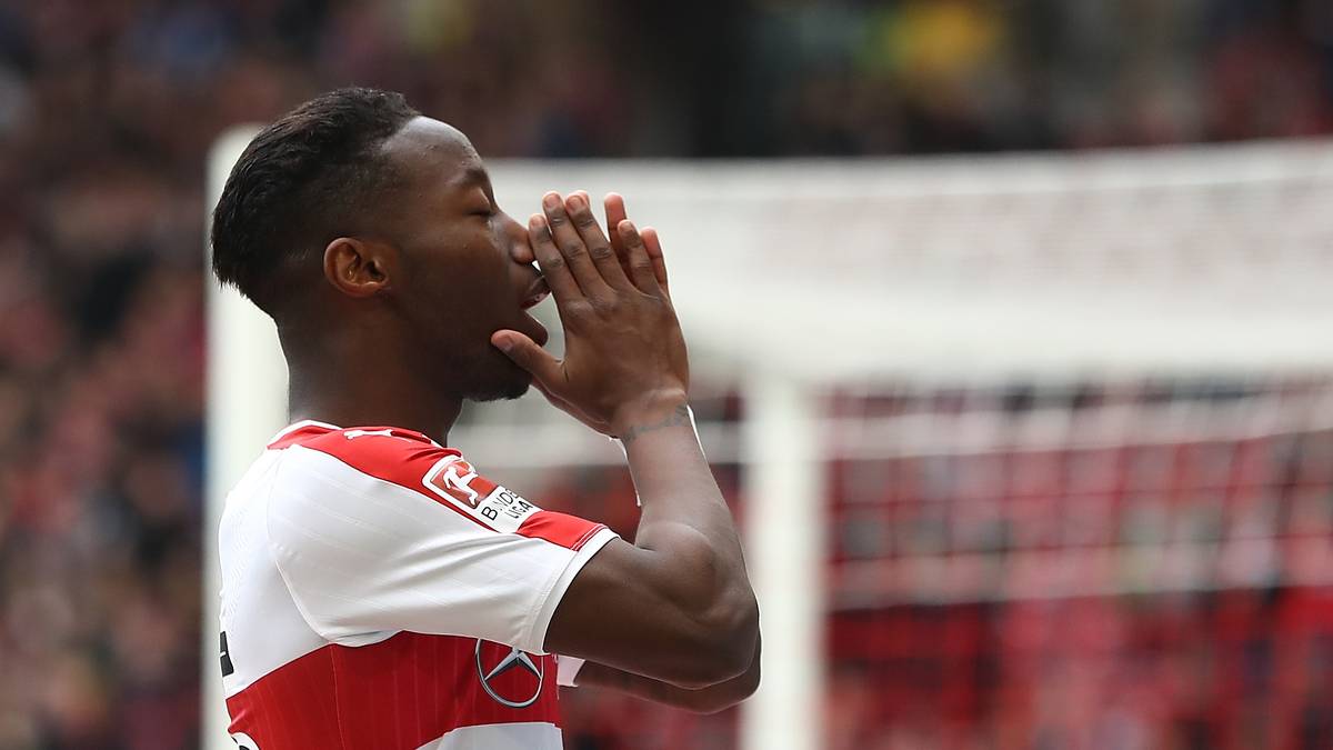 ABGÄNGE: Daniel Ginczek (VfL Wolfsburg/14 Millionen), Jerome Onguene (RB Salzburg/2 Millionen), Jean Zimmer (Fortuna Düsseldorf/900.000), Julian Green (Greuther Fürth/ 200.000), Ailton (SC Braga/Leihe), Roberto Massimo (Arminia Bielefeld/Leihe), Orel Mangala (Hamburger SV/Leihe), Matthias Zimmermann (Fortuna Düsseldorf/ablösefrei), Takuma Asano (FC Arsenal), Jacob Bruun Larsen (Borussia Dortmund), Dzenis Burnic (Borussia Dortmund), Carlos Mane (Sporting Lissabon/alle Leih-Ende), Marcin Kaminski (Fortuna Düsseldorf/Leihe)