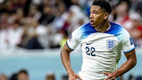 Liverpool, Manchester City, der FC Barcelona oder Real Madrid - fast jedem europäischen Top-Verein wird ein Interesse an BVB-Star Jude Bellingham nachgesagt. Mit Paris Saint-Germain steigt nun der nächste Verein in den Poker ein. 