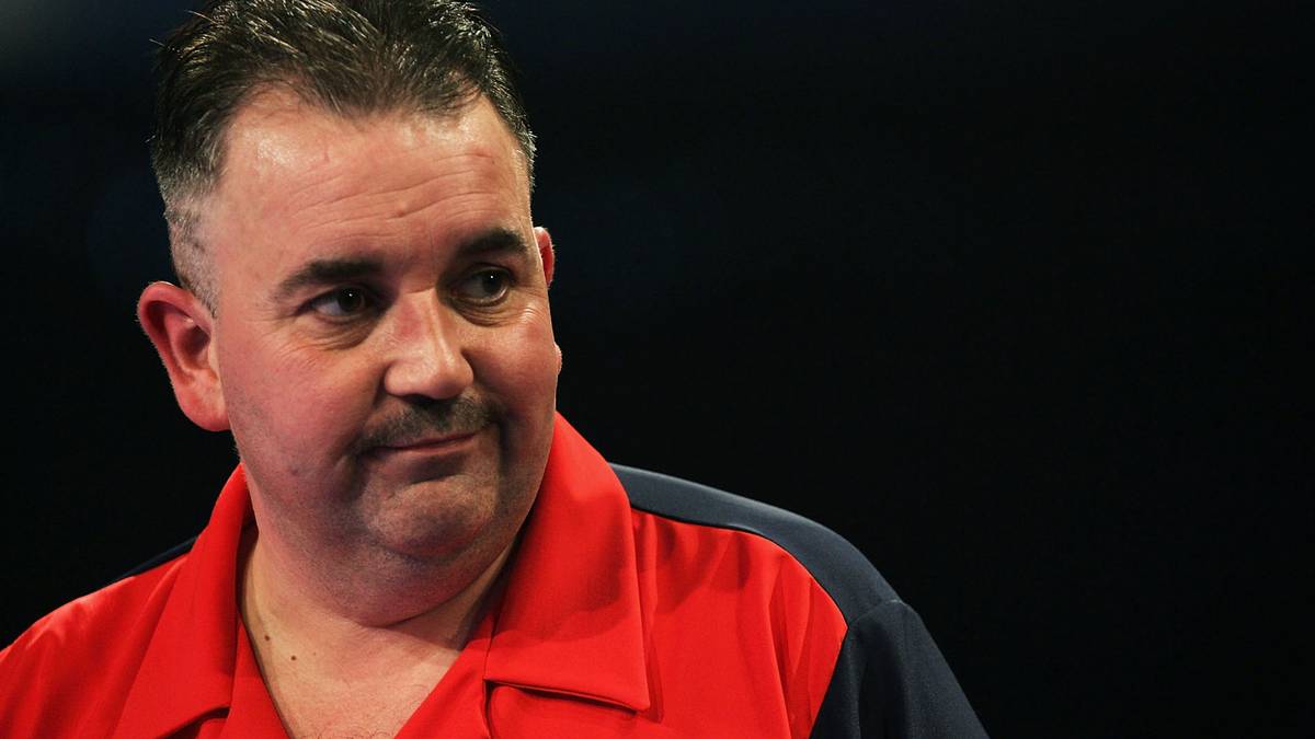 Natürlich kann das der Branchenprimus nicht auf sich sitzen lassen. Der mittlerweile neunfache Weltmeister holt gegen Kevin Painter seinen zehnten Titel und stellt klar, wer das Sagen im Dartsport hat