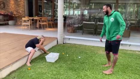 Neymar hat sich mittlerweile durchaus einen Namen als 'Spaßvogel' gemacht. Nun hat es den eigenen Sohn erwischt, der offensichtlich noch nichts von Scherzen seines Vaters wusste....