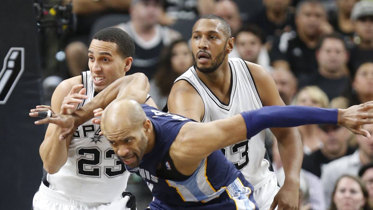 Die San Antonio Spurs verstärkten sich in der entscheidenden Saisonphase noch mit Kevin Martin (l.). Der Veteran sollte wichtige Impulse von der Bank zum erhofften Titelgewinn liefern. Beide Rechnungen gingen nicht ganz auf 