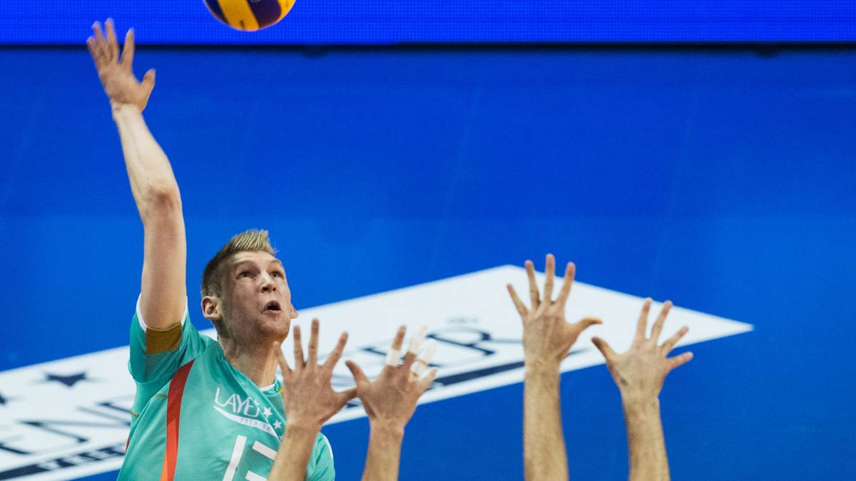 SIMON HIRSCH (Diagonal), Gi Group Vero Volley Monza (ITA): Hirsch ist der Backup für Georg Grozer und ein echtes Aufschlagmonster. Der 25-Jährige stellte mit seiner Serie im Tiebreak gegen Serbien die Weichen für den Finaleinzug