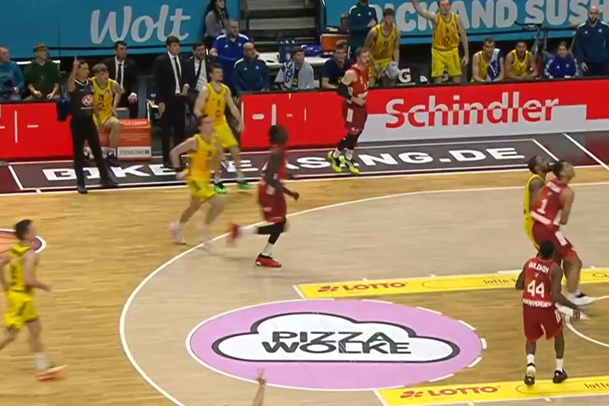 Kracher in der BBL: Alba Berlin schlägt Bayern 