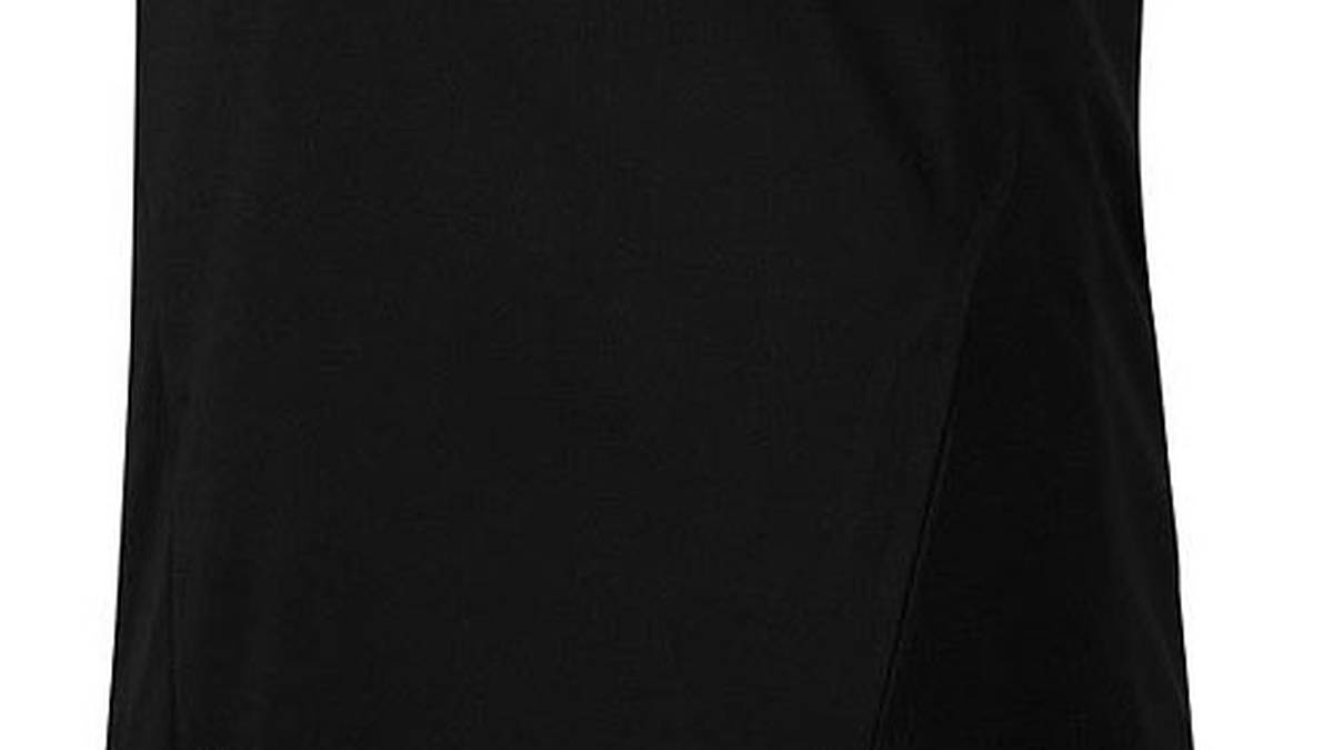 Als liebevolles Detail ziert der Schriftzug "Mia san Mia" im Trikotsaum das neue internationale Jersey