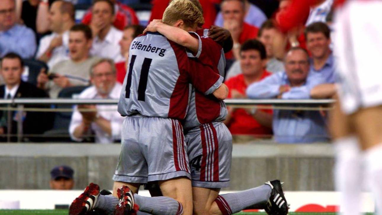 Stefan Effenberg Mario Basler lagen sich nach Baslers Freistoßtor zum 1:0 in den Armen
