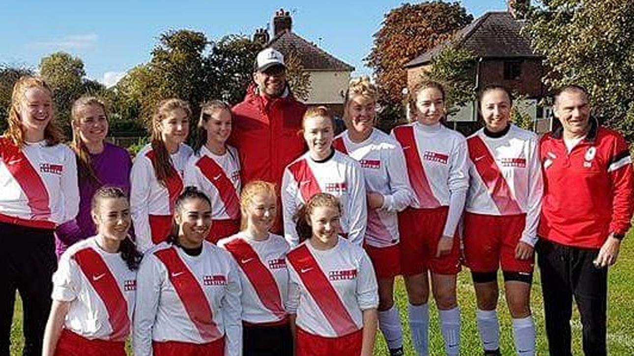 Klopp überrascht Mädchen-Team