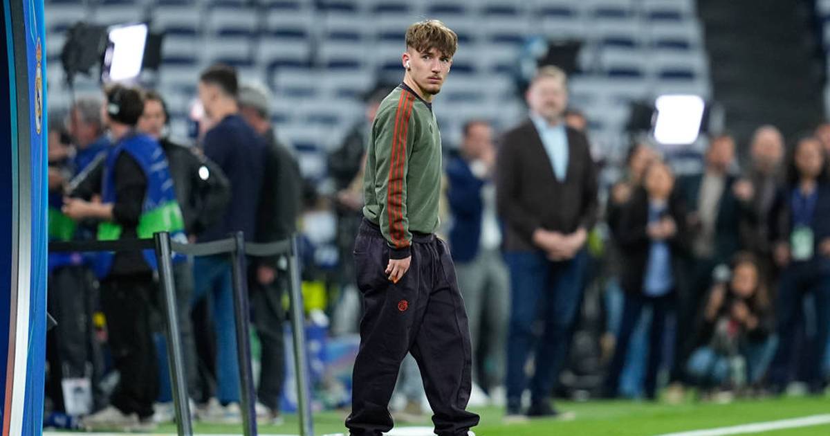 FC Bayern Shock: Lennart Karl Sidelined With Muscle Fiber Tear