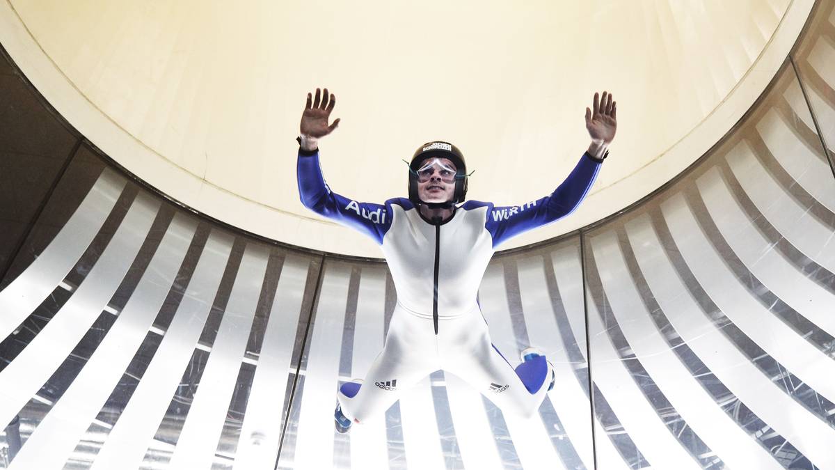 Mit seiner neunten Teilnahme an der Tournee ist der gebürtige Sachse einer der Erfahrensten im DSV-Aufgebot. Seine beste Platzierung holte der Sportsoldat 2015, als er Sechster wurde. In diesem Jahr spricht vor allem seine Konstanz für ihn: In den sieben Saisonspringen war er nie schlechter als Sechster