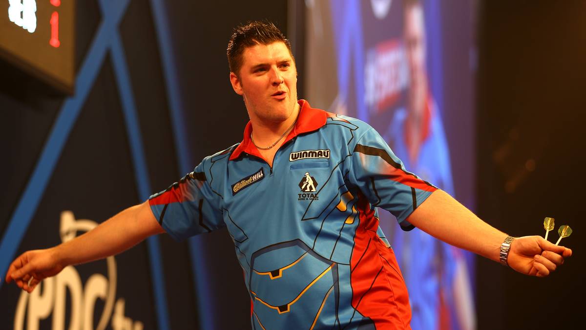 DARYL GURNEY (Nordirland): Die Nummer fünf der Weltrangliste enttäuschte bei der WM mit dem frühen Aus gegen Jamie Lewis, dennoch ist er einer der neuen Stars auf der Tour. 2017 gewann er den World Grand Prix, 2018 die Players Championship Finals. Bei seinem Debüt in der Premier League verpasste er als Fünfter knapp das Halbfinale