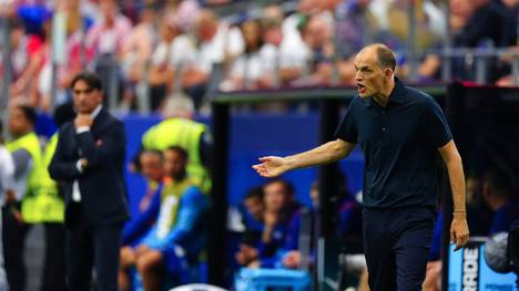 Thomas Tuchel besitzt hervorragende Führungsqualitäten, meint England-Verteidiger Dan Burn. Entgegen den Spekulationen gab es auch keine Standpauke in der Halbzeitansprache des Trainers beim ersten WM-Spiel.