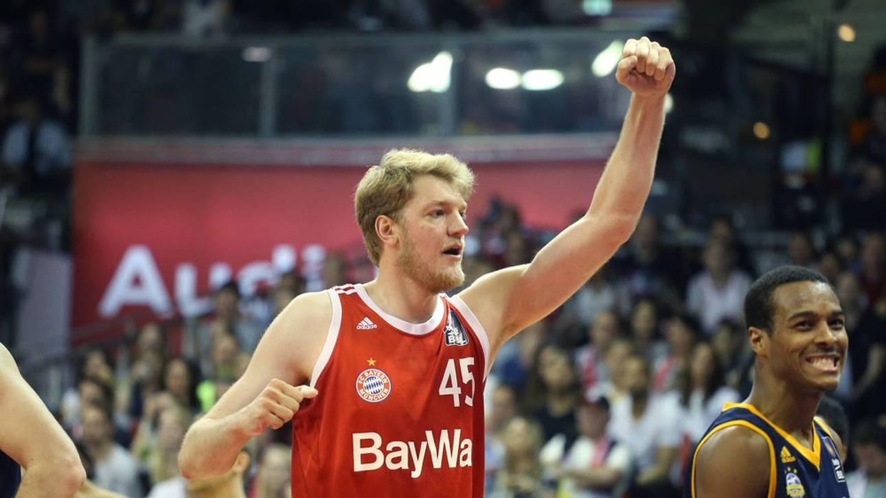 Jan-Hendrik Jagla als Aktiver im Trikot des FC Bayern. Für die Münchner spielte der 2,13 Meter große Jagla von 2011 bis 2013 sowie von 2014 bis 2015