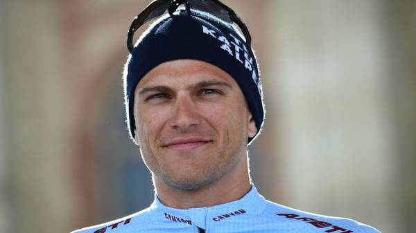 Germany's Marcel Kittel looks on during the signature ceremony prior to the start of the 138,5km 1st stage of the 77th Paris-Nice cycling race between Saint-Germain-en-Laye and Saint-Germain-en-Laye in Saint-Germain-en-Laye on March 10, 2019. (Photo by Anne-Christine POUJOULAT / AFP)        (Photo credit should read ANNE-CHRISTINE POUJOULAT/AFP/Getty Images)