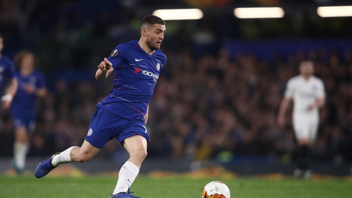 MATEO KOVACIC (FC Chelsea): Kovacic spielt schnell und schnörkellos, kann mit dem Ball enorm viel Tempo aufnehmen. Was dem 25-jährigen Kroaten (noch) fehlt, ist die Torgefährlichkeit. In 50 Spielen der Saison ist er torlos, gab zudem nur zwei Assists