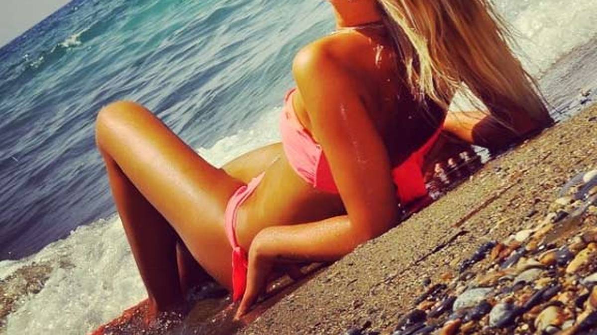 Der erste Kontakt kommt über die von Hippe rege genutzten sozialen Medien zustande. Hippe schreibt Pleiß bei Facebook einen netten Gruß, nachdem dieser mit seinem Klub Barcelona gegen ALBA Berlin verliert