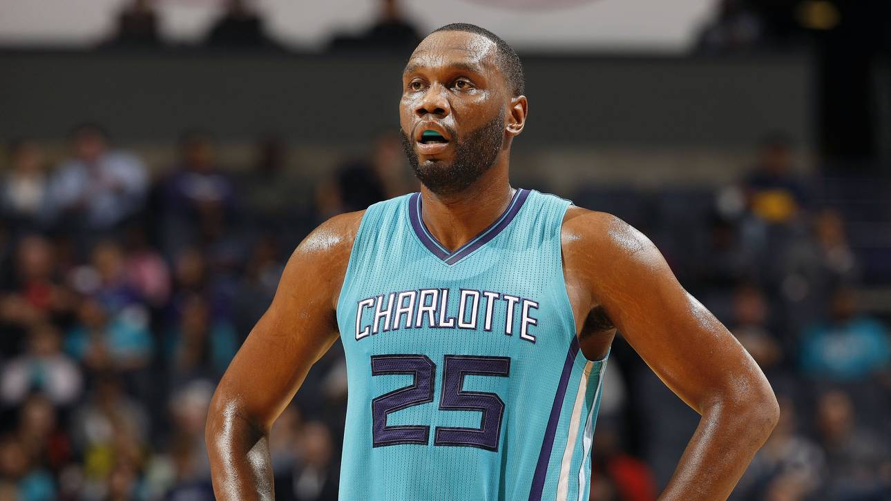 NBA sperrt Hornets-Center Jefferson