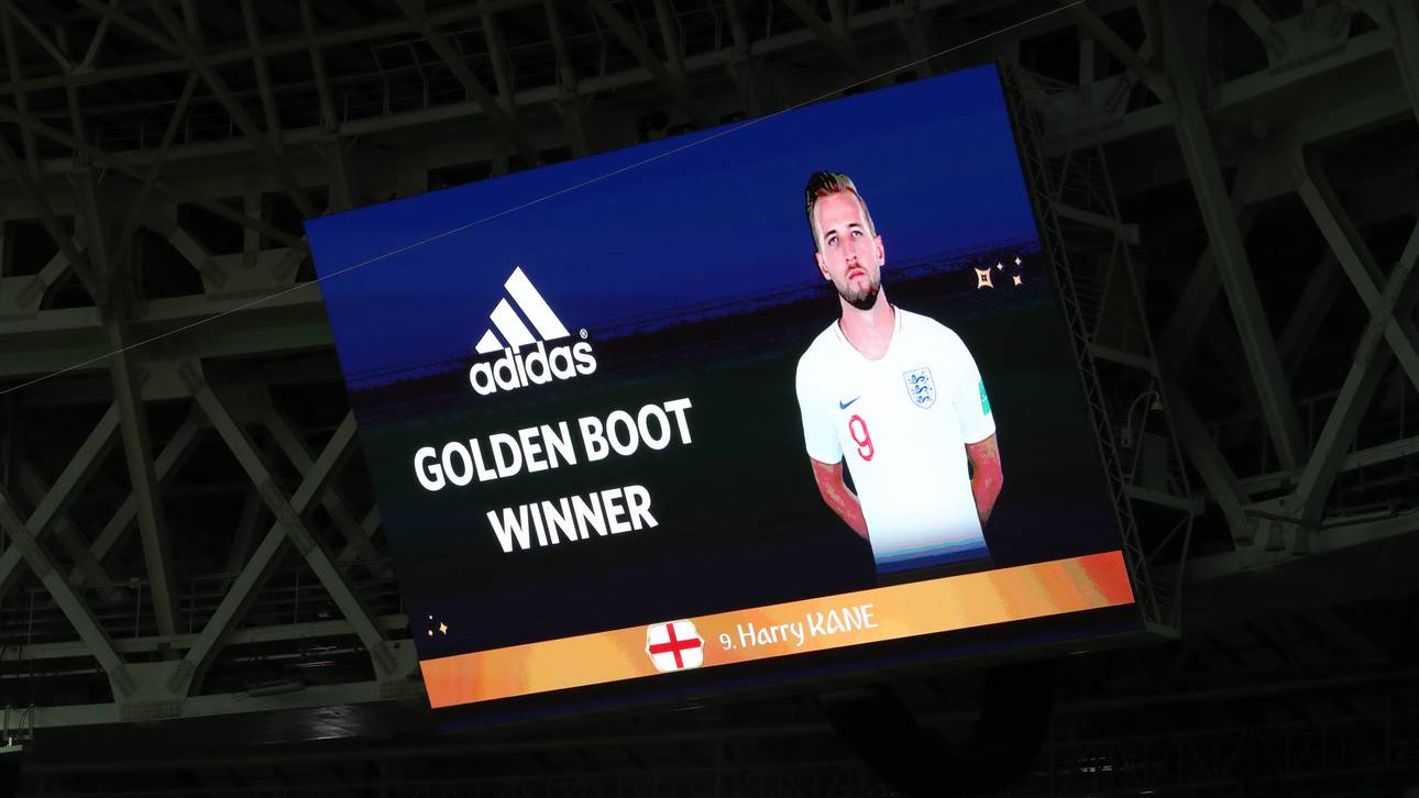 Kane sichert sich Goldenen Schuh