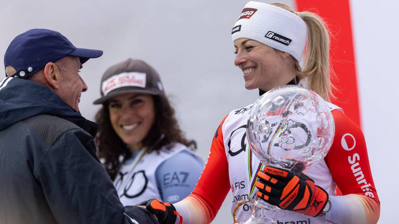 Lara Gut-Behrami nach dem FIS World Cup Finale mit Präsident Johan Eliasch