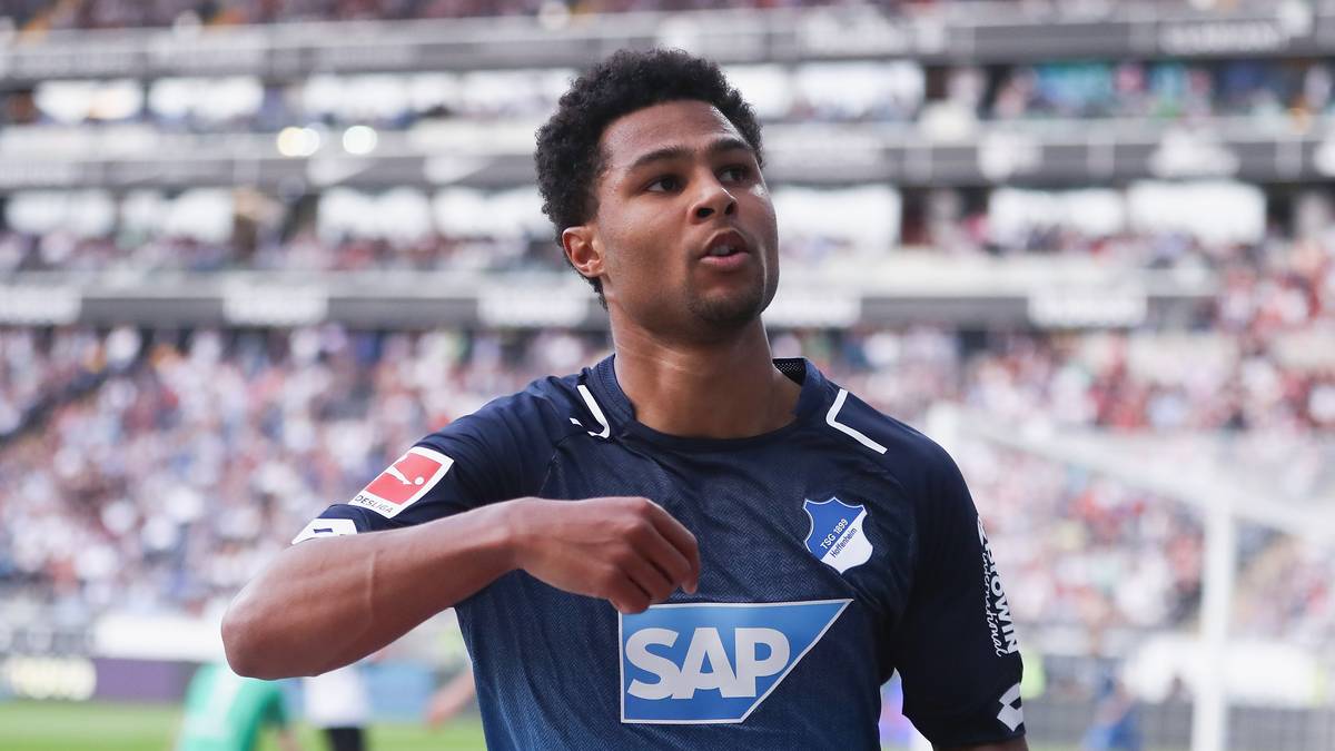 Erst netzt Serge Gnabry in der 18. Minute...