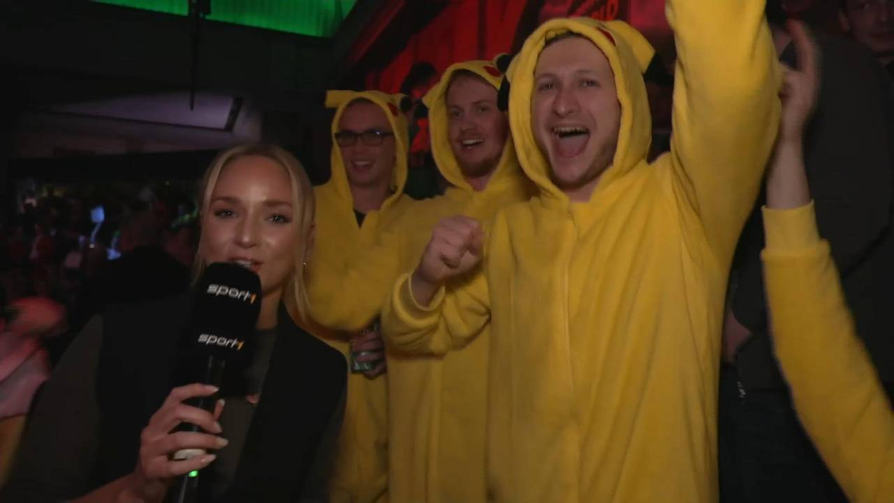 Darts WM 2024: Deutsche Fans feiern Ricardo Pietreczko im Ally Pally