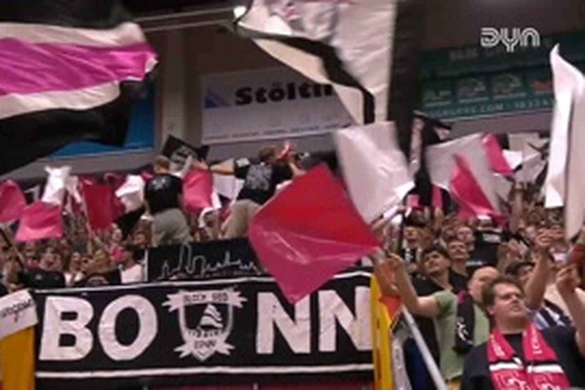 Telekom Baskets Bonn - Fitness First Würzburg Baskets