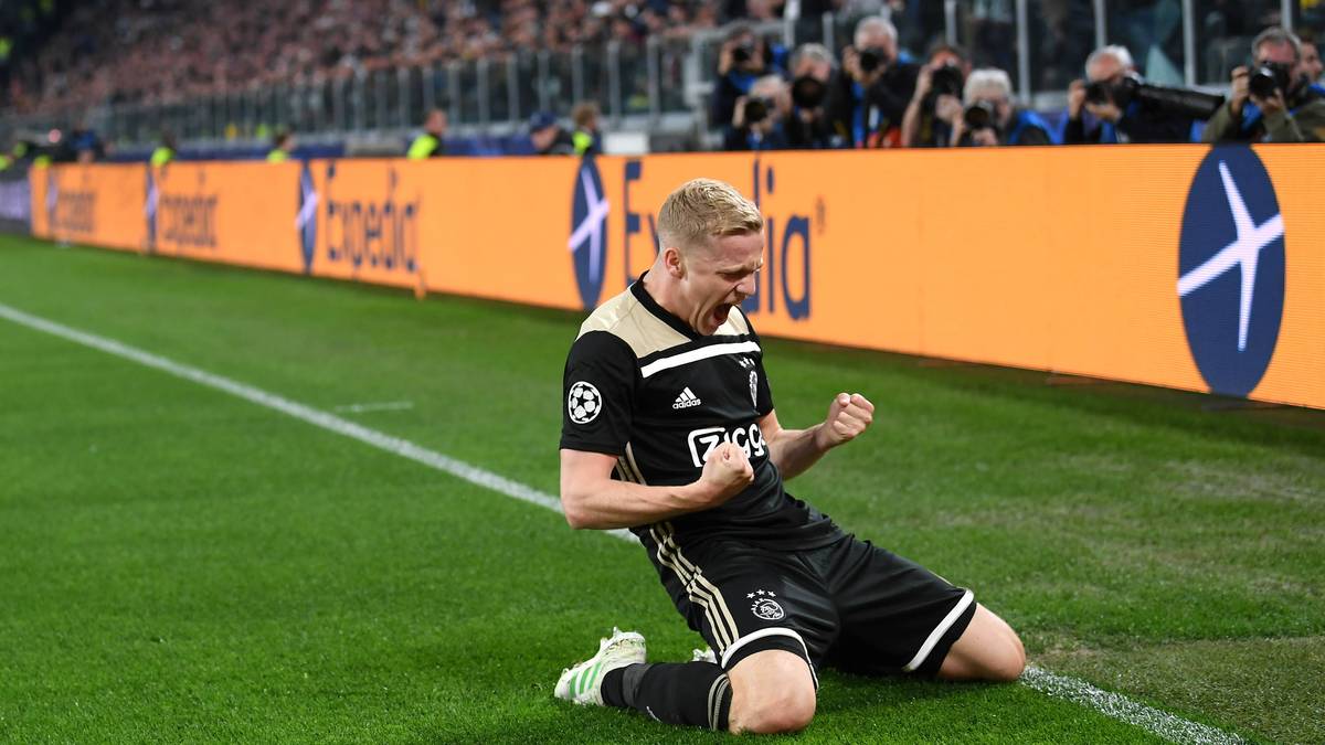 DONNY VAN DE BEEK: Widmete sein Tor gegen Juventus seinem Jugendfreund Abdelhak Nouri, der vor zwei Jahren bei einem Testspiel gegen Werder Bremen zusammenbrach und seitdem an Hirnschäden leidet. Auch er wird, wenn er so weitermacht, kaum zu halten sein für Ajax