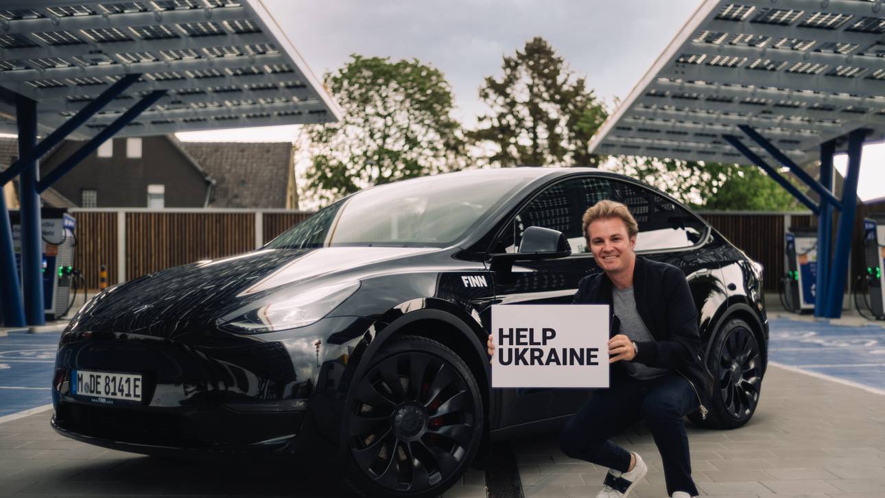 Gewinne ein Tesla Model Y Performance von FINN (für 1 Jahr) + ein Meet & Greet Erlebnis mit Nico Rosberg!