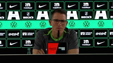 In der vergangenen Ausgabe des Doppelpass auf SPORT1 war der VfL Wolfsburg Thema. Dabei diskutierte die Runde über die Verzichtbarkeit der Wölfe in der Fußball-Bundesliga. Vor dem kommenden Spiel gegen Leipzig bezieht Daniel Bauer, der Cheftrainer des VfL, dazu Stellung.