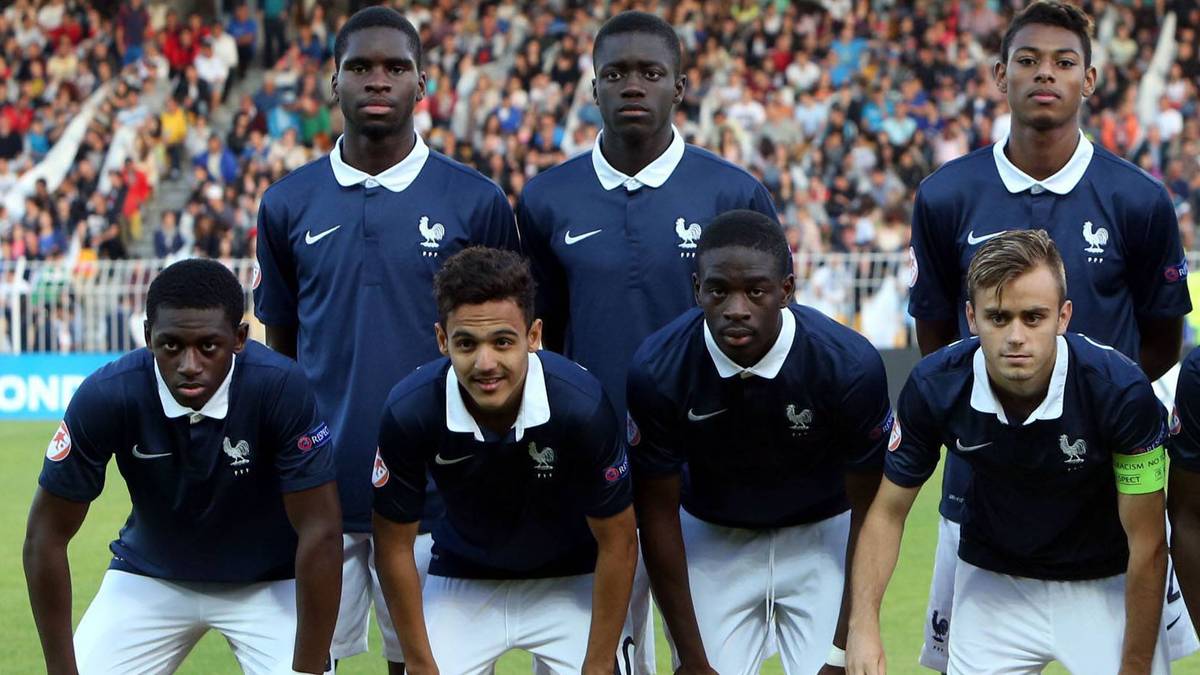 Mamadou Doucouré (links unten) und Dayot Upamecano (oben Mitte) spielten einst gemeinsam für Frankreichs U-Nationalmannschaft