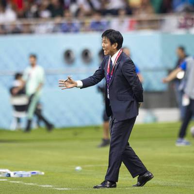 Die japanische Fußball-Nationalmannschaft will sich durch den Erfolg gegen das DFB-Team bei der WM in Katar nicht blenden lassen.