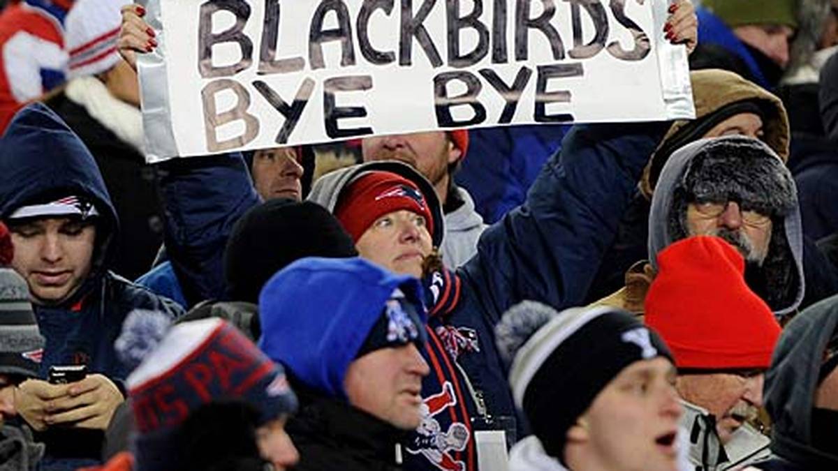 Der Super Bowl rückt näher und in den Divisional Playoffs wird fleißig weiter ausgesiebt. Unter anderem trifft es die Baltimore Ravens gegen die New England Patriots