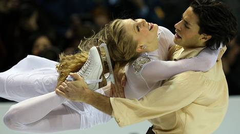 Kaitlyn Weavers und Andrew Poje in Aktion