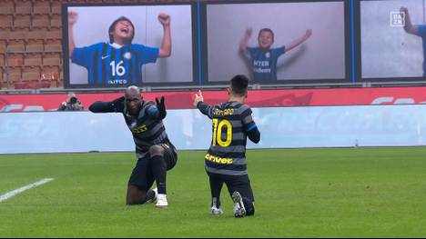 Inter Mailand tut sich im Topspiel gegen Napoli lange schwer, bringt am Ende aber ein knappes 1:0 über die Zeit. Damit schließen die Nerazzurri bis auf einen Punkt zu Stadt- und Erzrivale Milan auf.