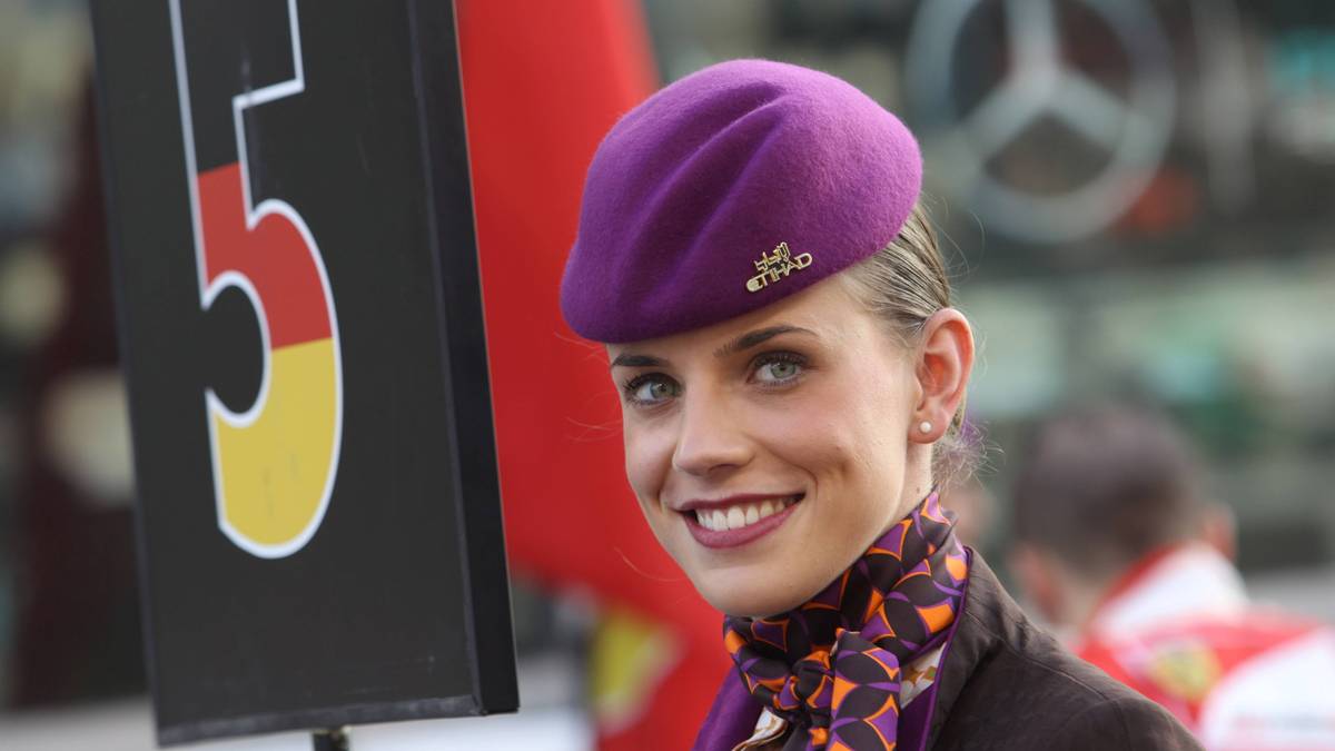 Mit dem Saisonfinale in Abu Dhabi geht auch die Hochsaison der Grid Girls zu Ende. SPORT1 zeigt noch einmal die besten Bilder der Grid Girls in der Saison 2016