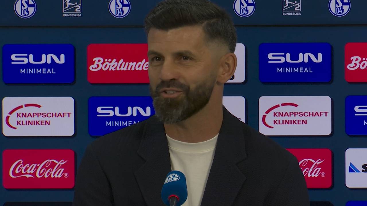 Schalkes neuer Trainer macht gleich Nägel mit Köpfen