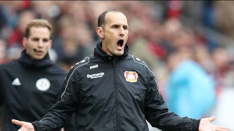 Heiko Herrlich hat mit Bayer Leverkusen einen Fehlstart in die Saison hingelegt