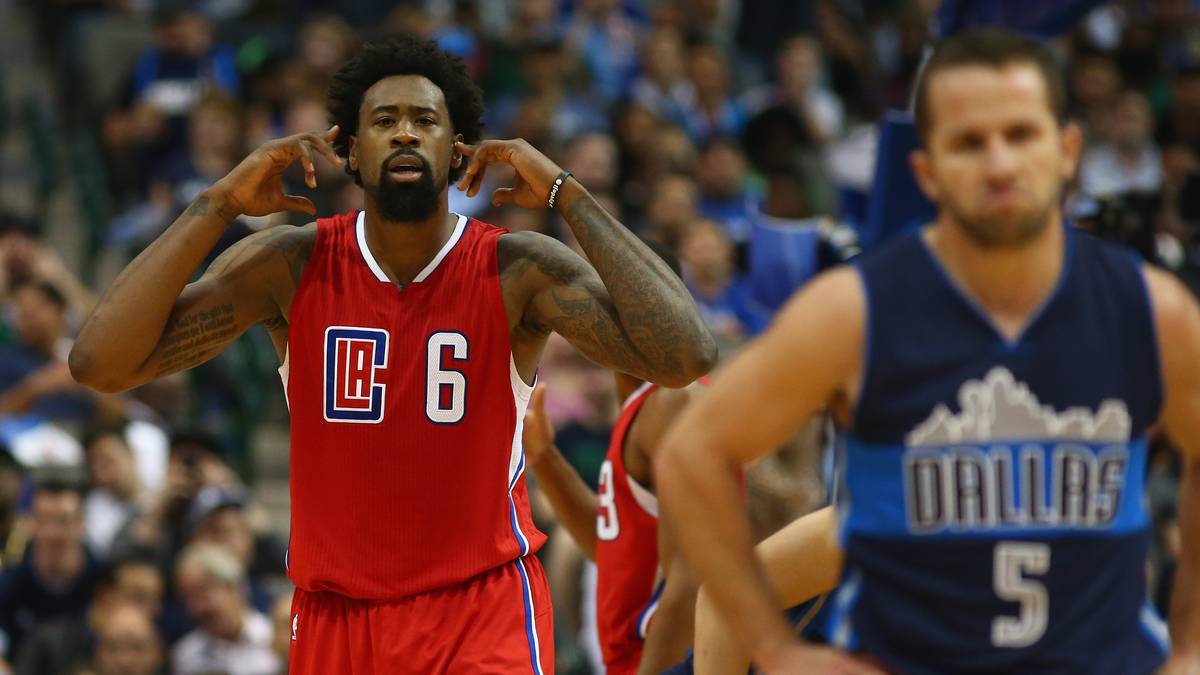 Das größte Fragezeichen bei der Verpflichtung von DeAndre Jordan steht hinter den Fans. 2015 waren sich beide Parteien bereits einig, doch der Center beging Wortbruch und schloss sich in letzter Sekunde den Clippers an. Spielt er nicht gut, könnten ihn die Fans schnell auspfeifen 
