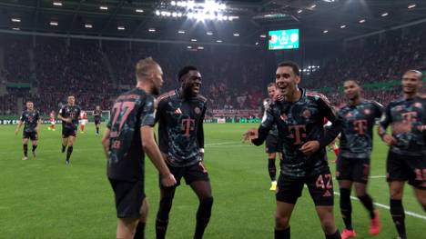 Der FC Bayern erwischt bei Mainz 05 in der 2. Runde des DFB-Pokals einen Traumstart. Jamal Musiala schafft von ihm bisher Unerreichtes - aber es gibt auch reichlich Ärger um ein Münchner Tor.