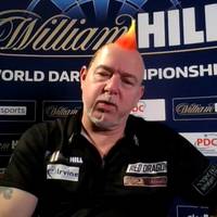 Darts-Superstar Wright adelt Youngster