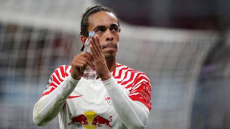 Fußball-Bundesligist RB Leipzig hat mit Rekordspieler Yussuf Poulsen bis 2026 verlängert.