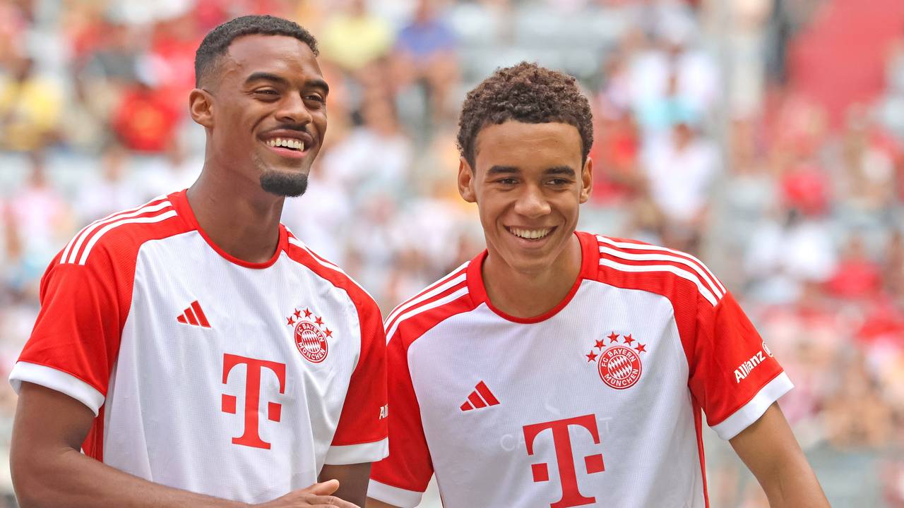 Neben dem FC Liverpool ist nun auch ManUnited an Ryan Gravenberch interessiert