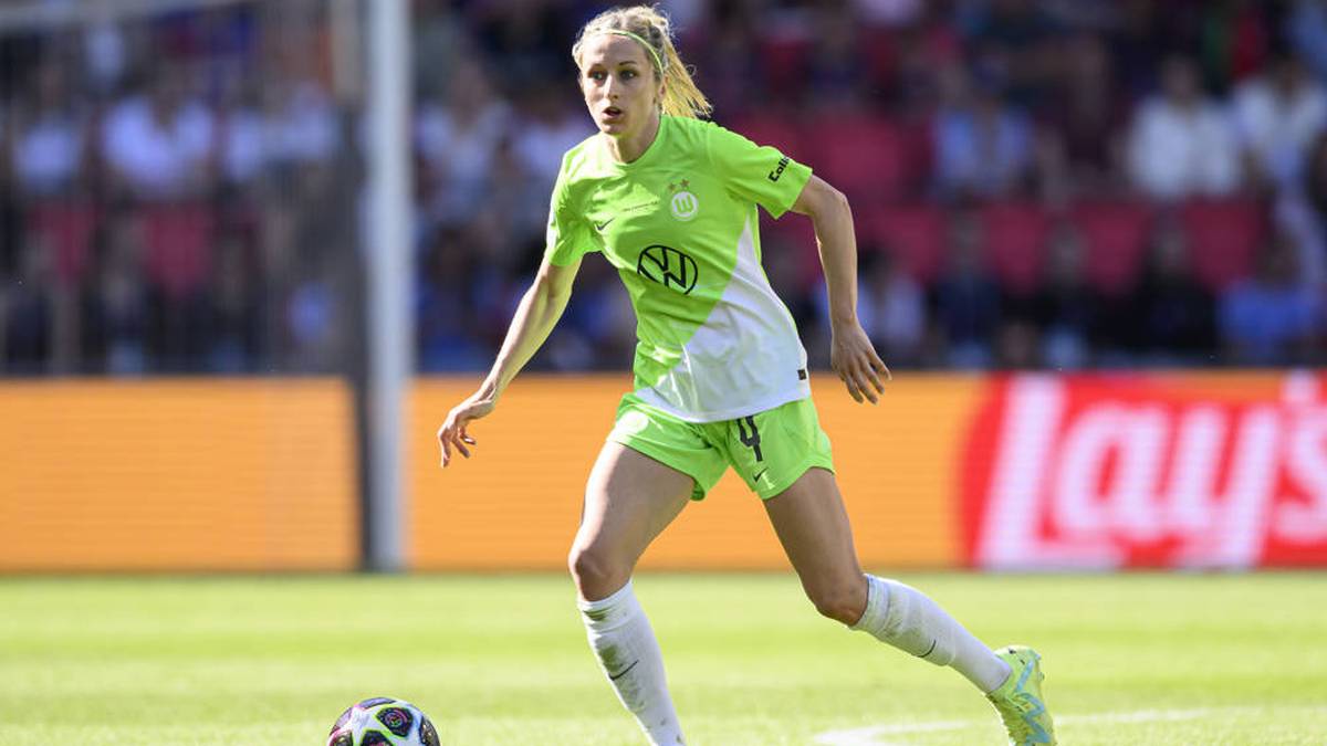 Kathrin Hendrich ist 31 Jahre alt und spielt beim VfL Wolfsburg. Bislang absolvierte sie 58 Länderspiele und erzielte fünf Tore. Mit der Nationalmannschaft kam sie 2022 ins EM-Finale