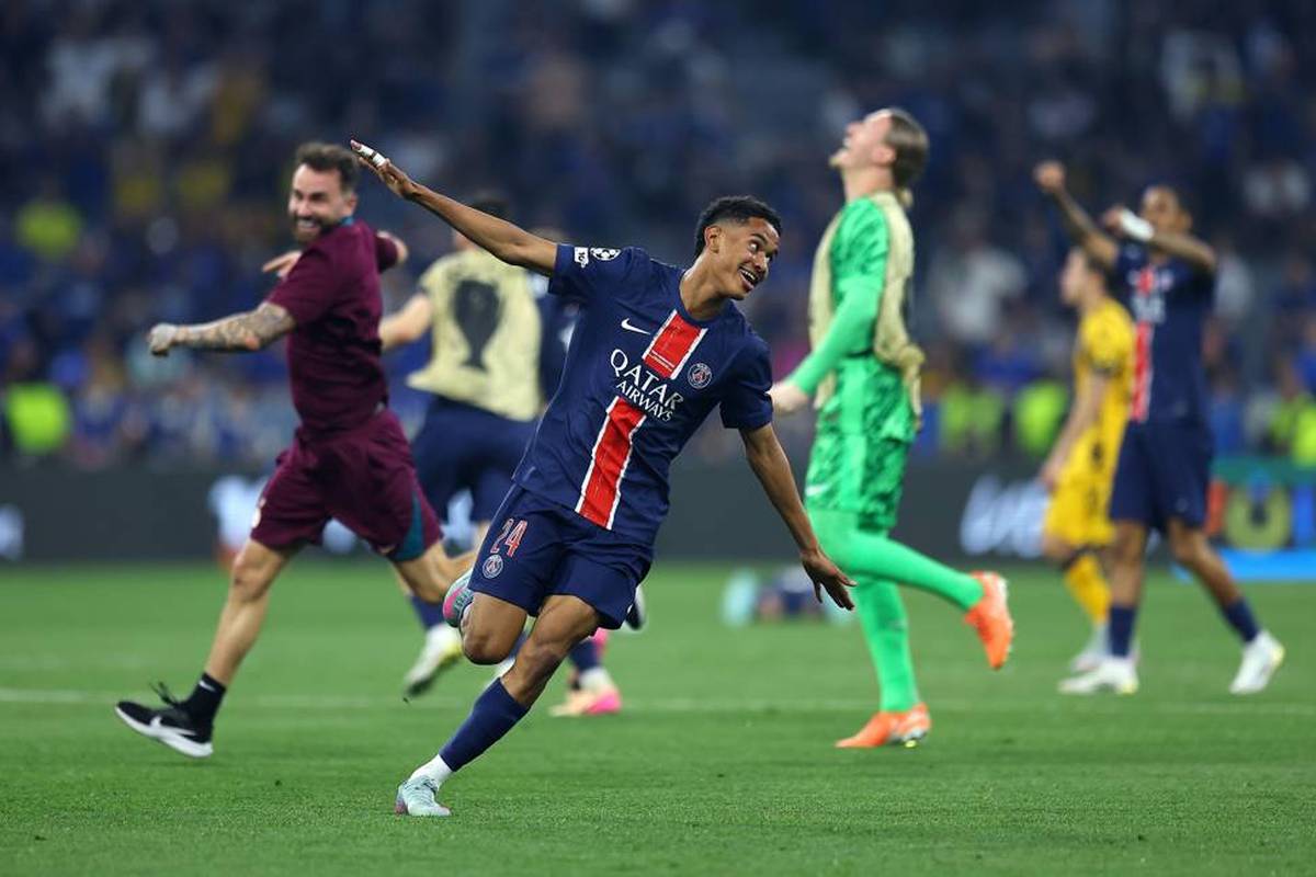 PSG-Youngster Senny Mayulu ist der drittjüngste Torschütze aller Zeiten in einem Champions-League-Finale. Nach dem Spiel kann er sein Glück kaum fassen und zeigt sich euphorisch.