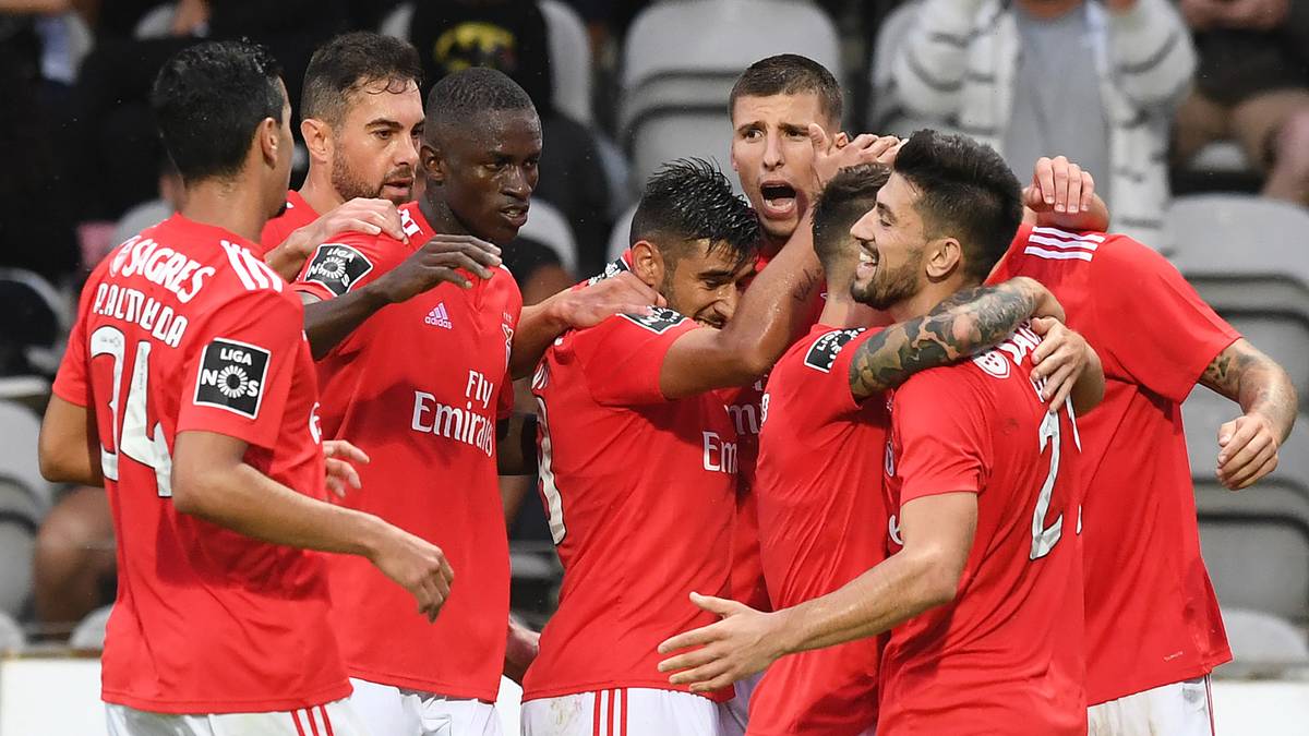PLATZ 16 - BENFICA LISSABON: Zum Auftakt setzte es gegen die Bayern eine Niederlage, in der portugiesischen Liga ist Benfica zwar immer noch ungeschlagen, ließ aber zuletzt beim 2:2 bei GD Chaves überraschend Punkte liegen. Der Druck vor der Partie in Athen ist jedenfalls groß