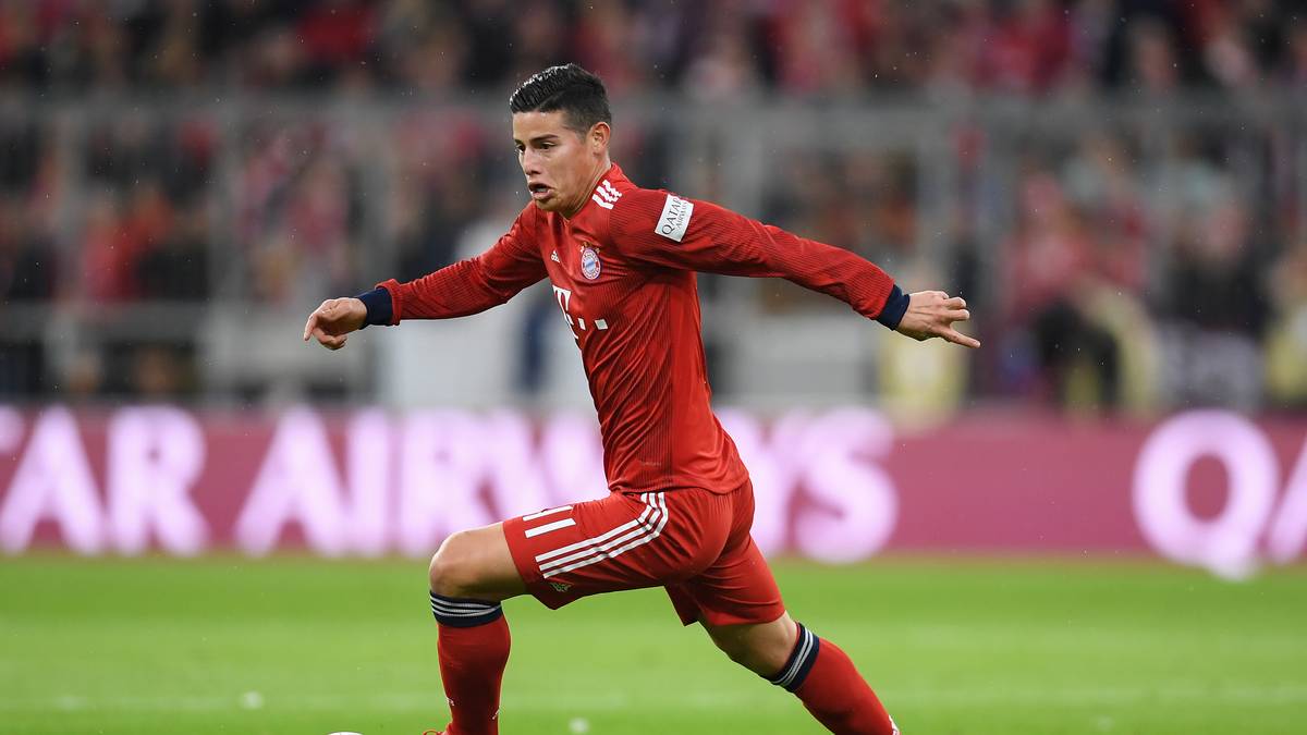 JAMES RODRIGUEZ (28 Jahre/Real Madrid): Kam 2010 aus Argentinien nach Porto. Nach einer Saison in Monaco spielte sich James bei der WM 2014 als Torschützenkönig ins Rampenlicht. Wechselte nach Madrid. Unter Zinedine Zidane verlor der Techniker seinen Stammplatz und wurde für zwei Jahre an den FC Bayern verliehen. Seit Sommer wieder in Madrid
