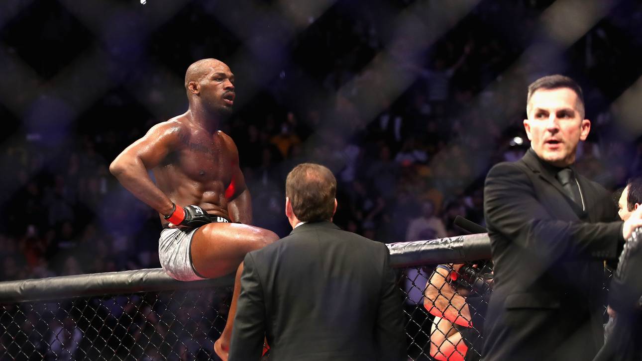 UFC: Sieger Jones fordert Cormier