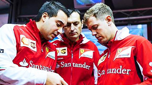 20. NOVEMBER: Vettel von nun an in Rot: Der Wechsel von Formel-1-Weltmeister Sebastian Vettel von Red Bull zu Ferrari ist perfekt